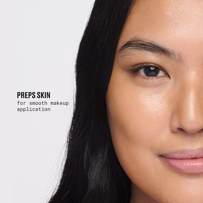 Studio Radiance Moisturizing + Illuminating Silky Primer with Hyaluronic Acid