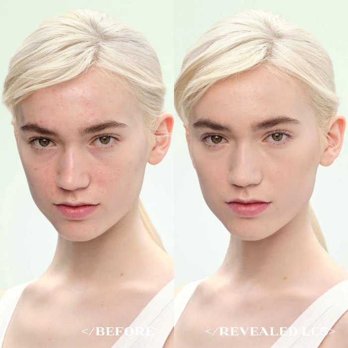 Reveal Skin-Optimizing Soft Matte Foundation