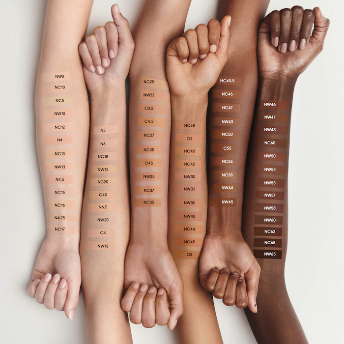 Studio Fix Fluid SPF 15 24HR Buildable Soft-Matte Foundation + Oil Control