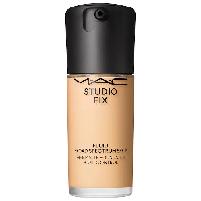 Studio Fix Fluid SPF 15 24HR Buildable Soft-Matte Foundation + Oil Control