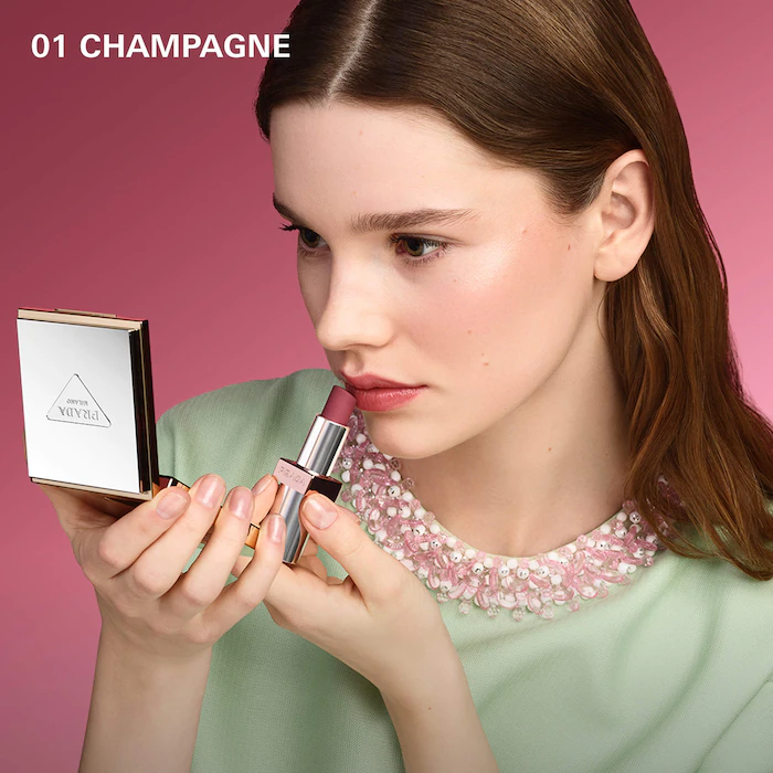 Prada Light Glowing Highlighter Powder